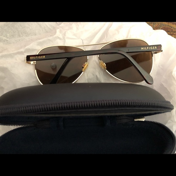 Tommy Hilfiger Accessories - Tommy Hilfiger Sunglasses Tommy Hilfiger Accessories - Tommy Hilfiger Sunglasses